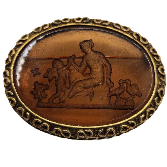 1940s Amber Glass Cameo Brooch Reverse Carved Goddess & Cupid Intaglio Gold Tone - Picture 2 of 3